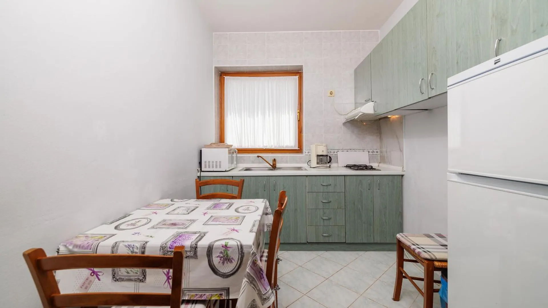 Apartments Dijana Crikvenica 0*,